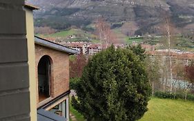 Abaraxka Hostel Disfruta La Via Verde Del Urola Hasta La Playa - Naturaleza Montanas Y Riqueza Cultural